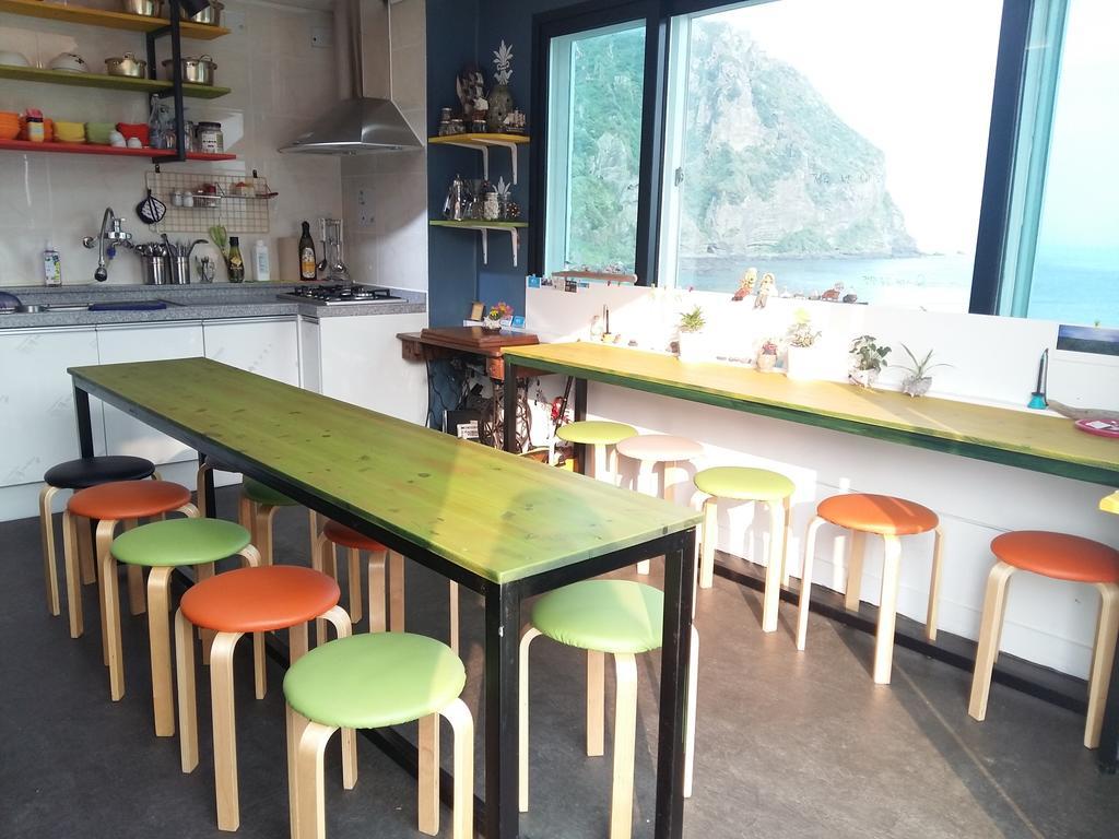 Nice View Guesthouse Seogwipo Esterno foto